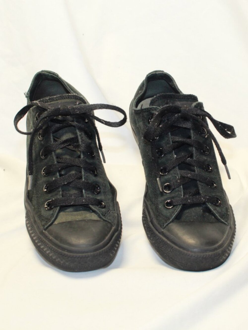 Converse Chuck Taylor Unisex M6 W8 Low Top Black Monochrome Sneakers - M5039